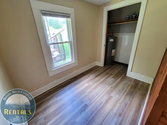 Building Photo - 2212 Silverstone-Zionville