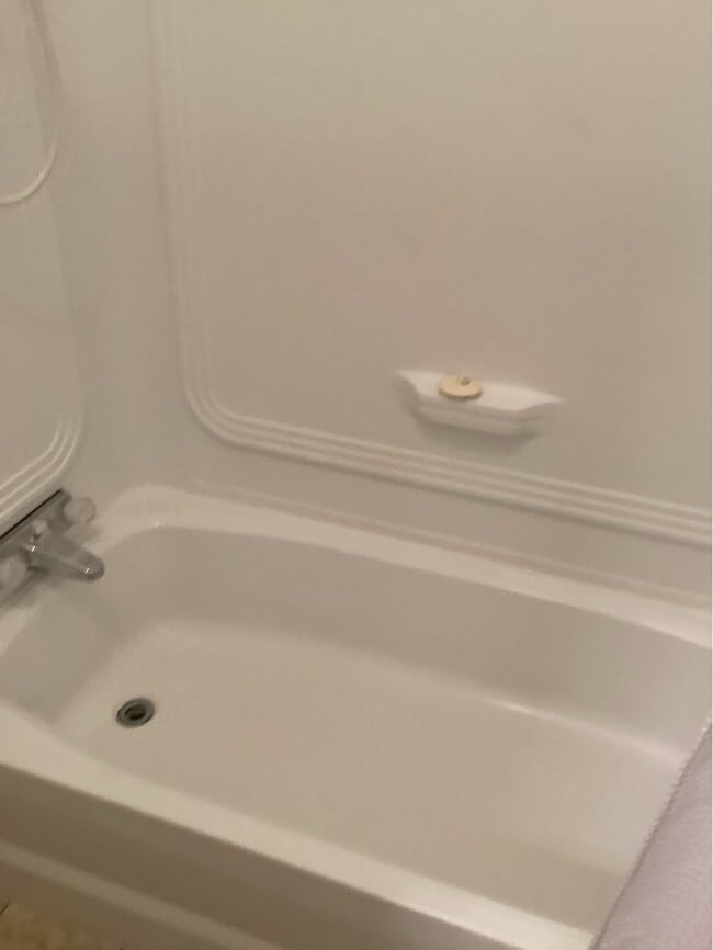 Building Photo - 365 SW Pacific View St