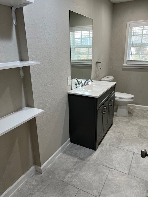 Building Photo - 1008 Frances Dr