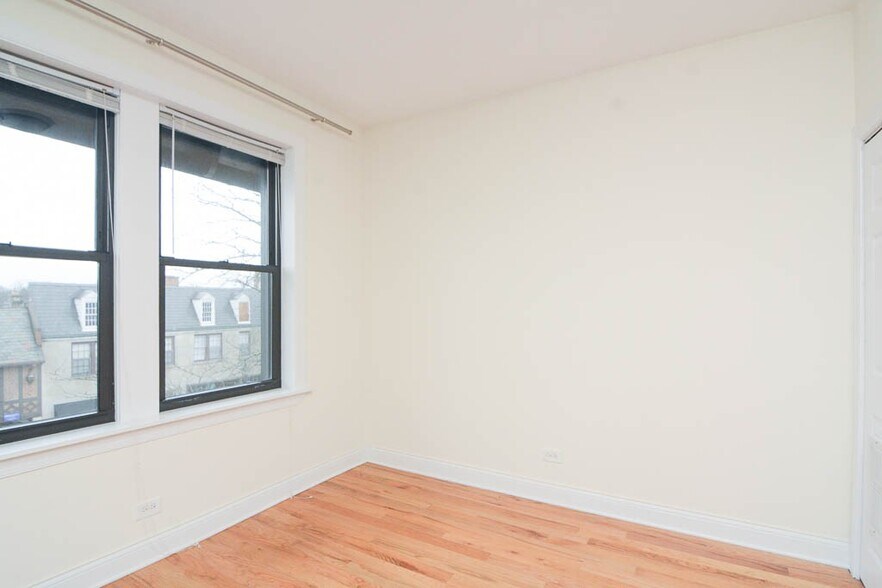 Building Photo - 366 Park Ave