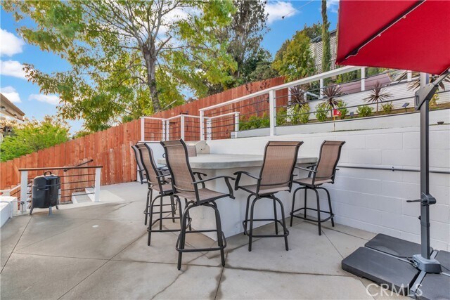 Building Photo - 4775 Huntington Dr