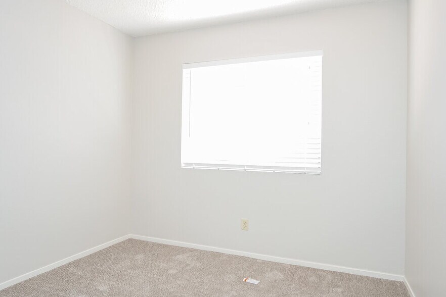 Building Photo - 1438 Finale Ln