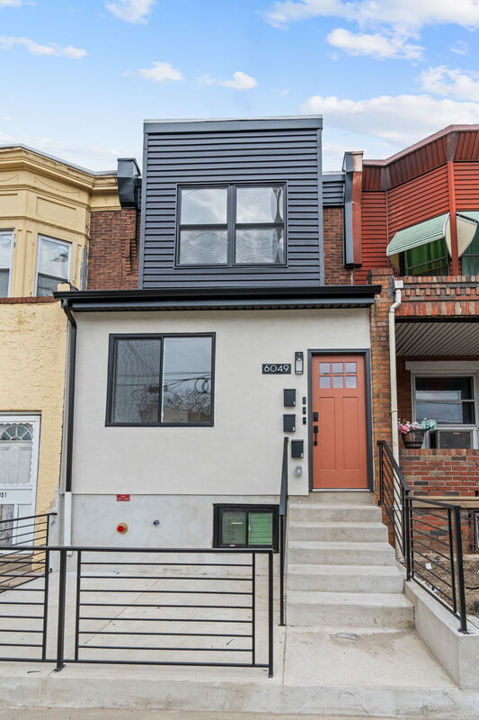 Building Photo - 6049 Elmwood Ave