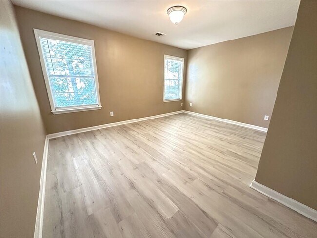 Building Photo - 4890 Weathervane Dr