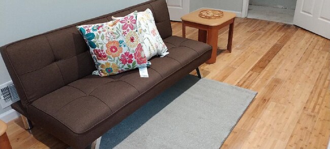 Building Photo - 1876 Princeton Ave