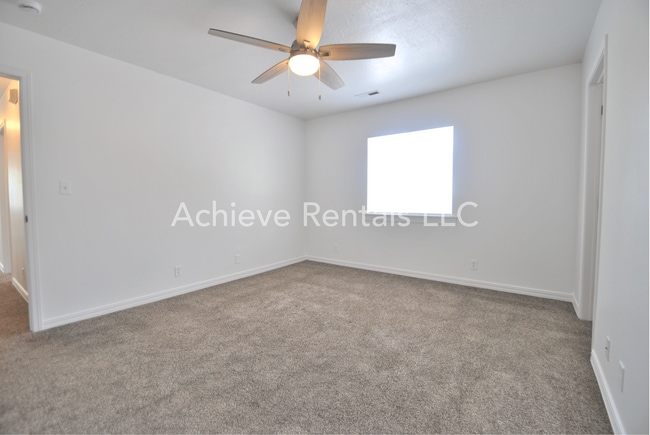Building Photo - 1248 N 550 W