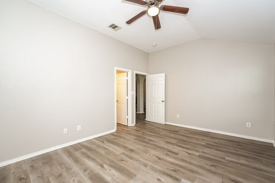 Building Photo - 9324 Cynthia Ct