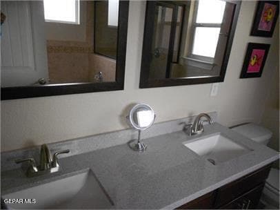 Building Photo - 5429 Francisco Roque Dr