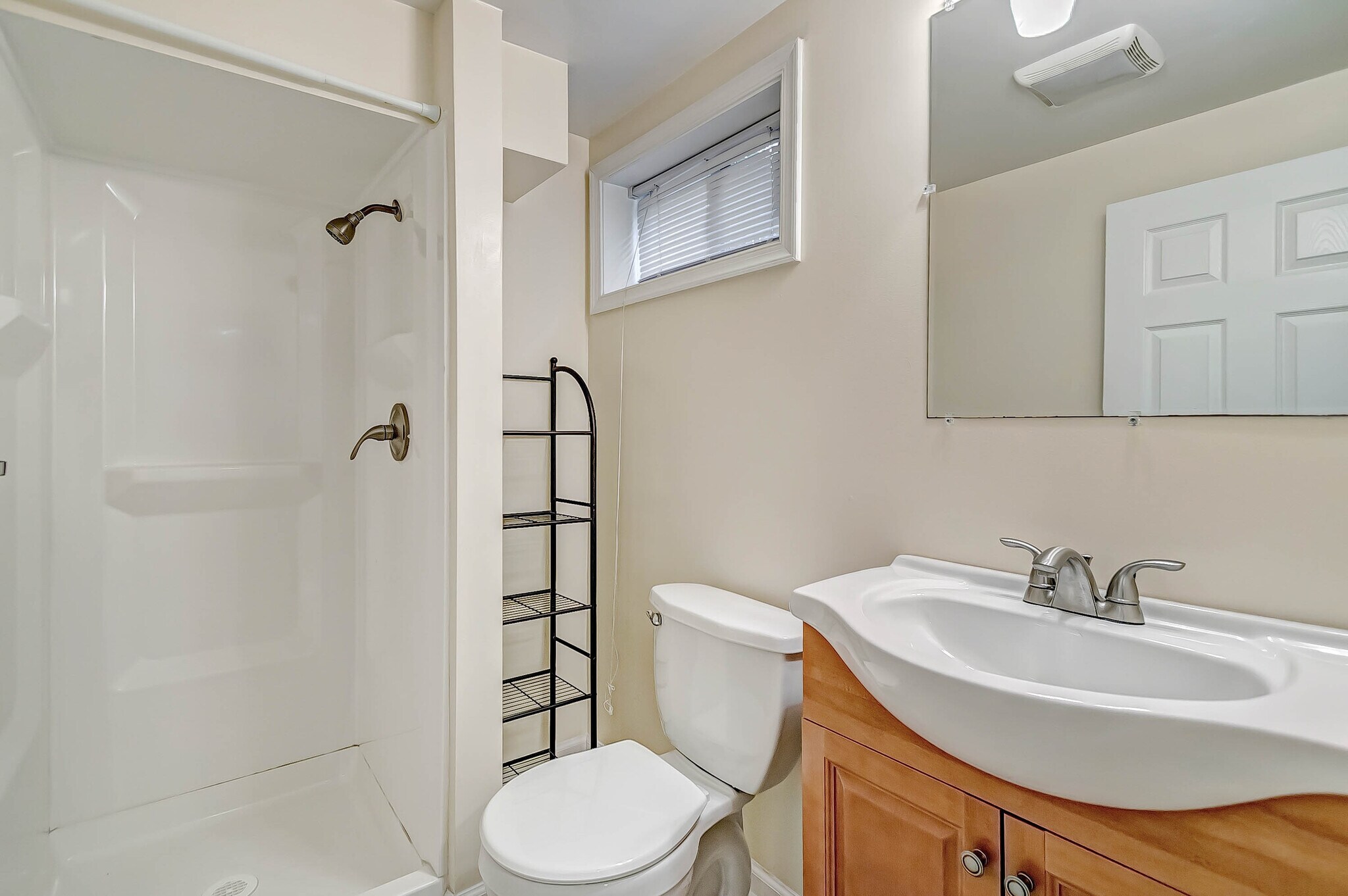 Building Photo - 4827 Indian Ln