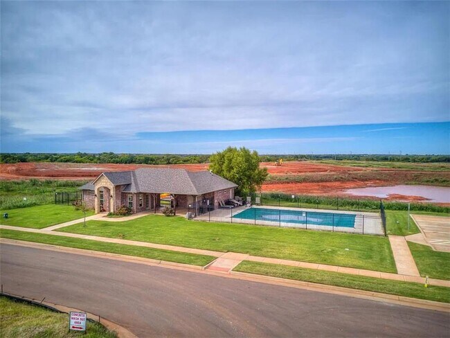 Building Photo - 8305 NW 163rd Ter