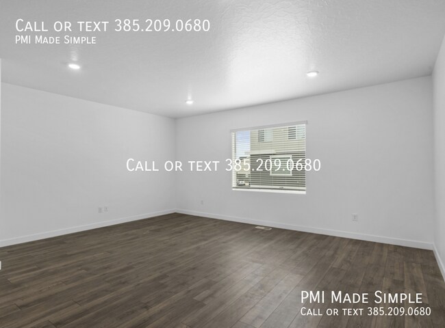 Building Photo - 1107 E Hatch Row