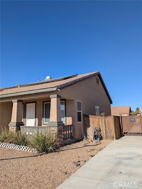 Building Photo - 14537 Oakdale Cir