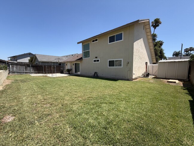 Building Photo - 15176 Oakwood Ln