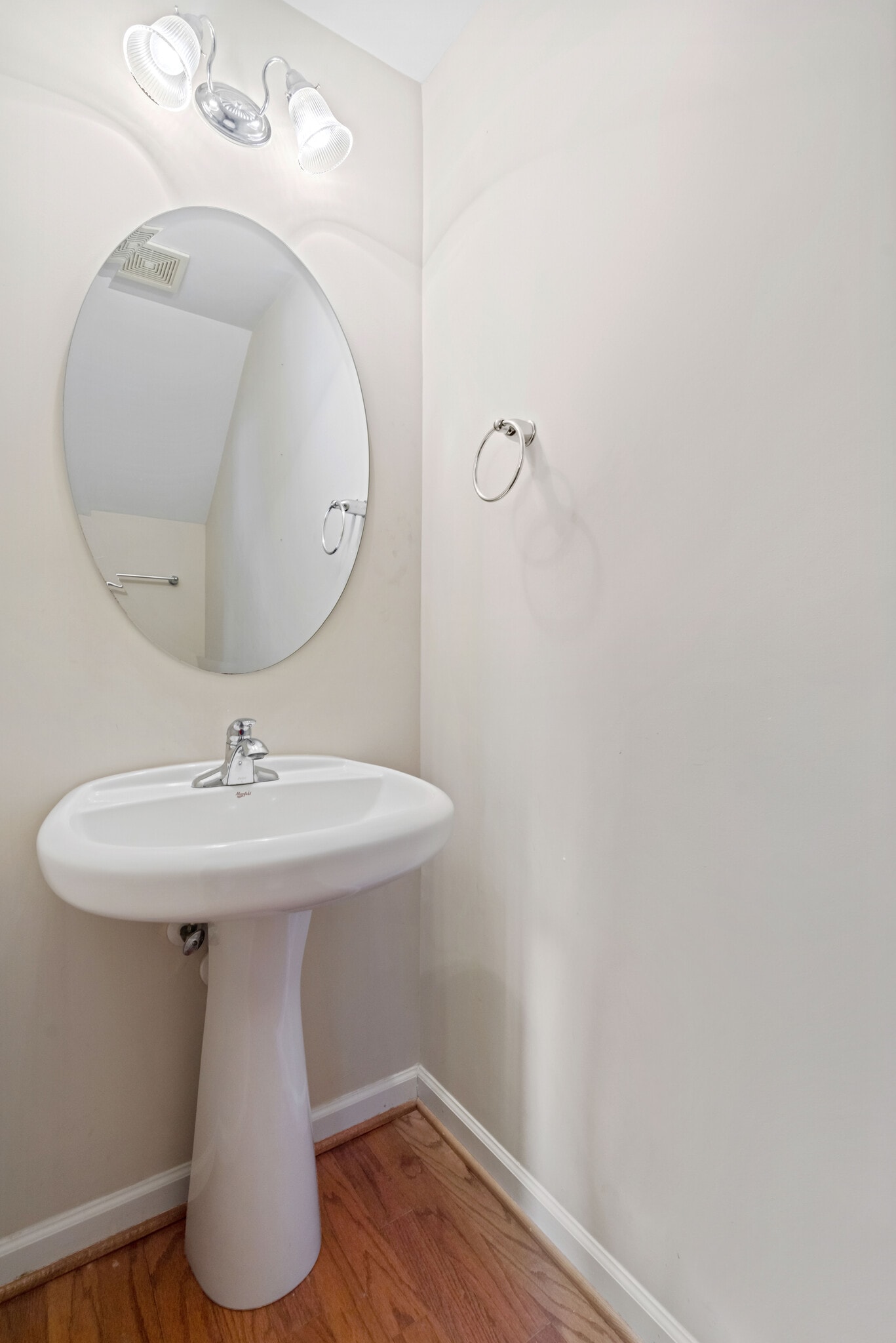 Building Photo - 2120 Piney Brook Rd