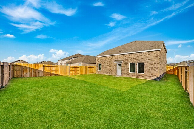 Building Photo - 16615 Rolling Hillside Wy