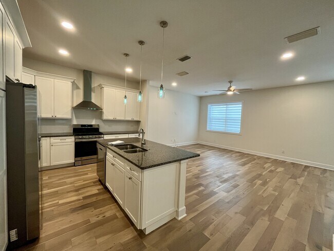 Building Photo - 821 Oak Bend Ln