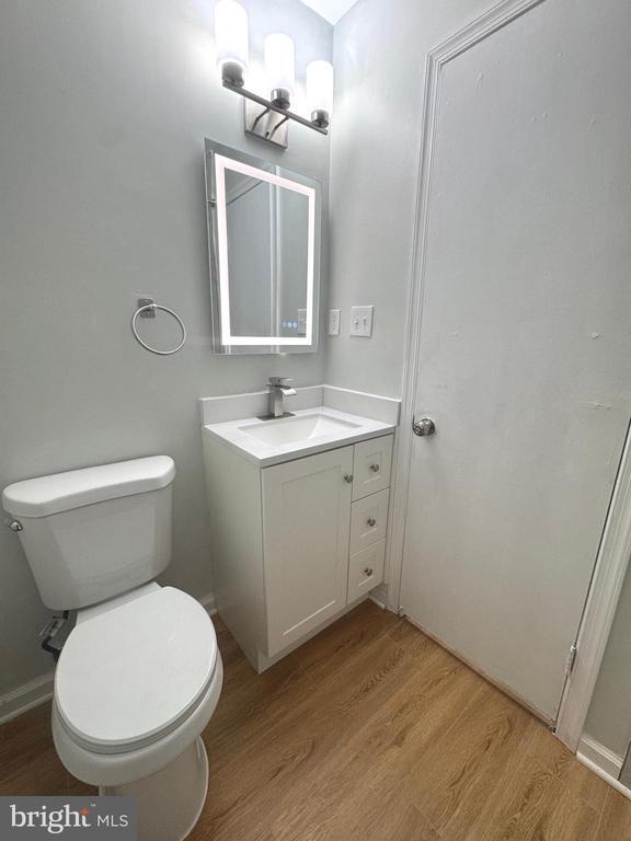 Building Photo - 4826 Grand Bend Dr