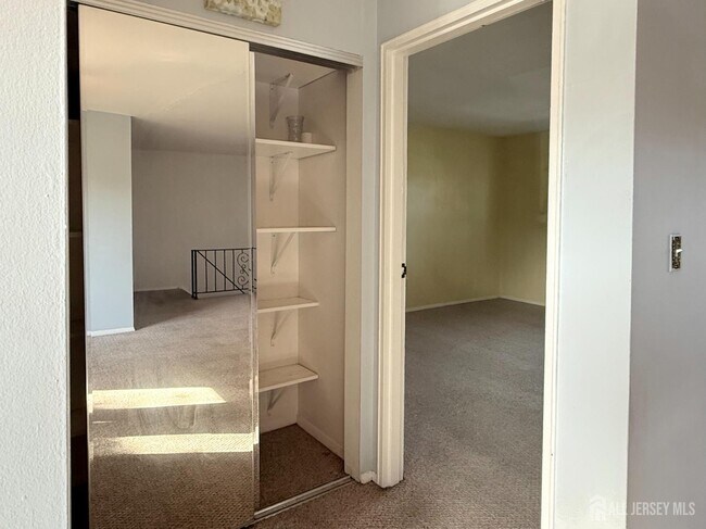 Building Photo - 51 Garden View Terrace