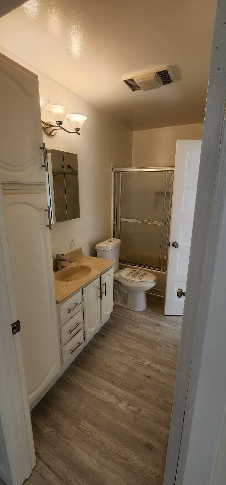 Building Photo - 544 Virginia St