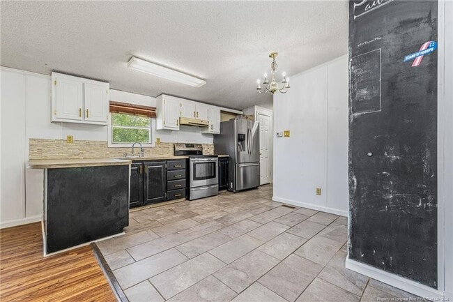 Building Photo - 105 Valley Forge Way N