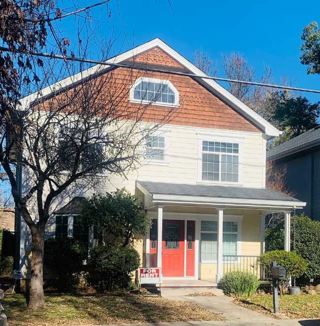 Primary Photo - Beautiful 5 bedroom home available soon!