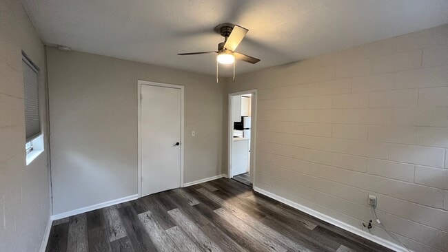 Building Photo - 1-Bedroom, 1-Bath Detached House – Mills50...