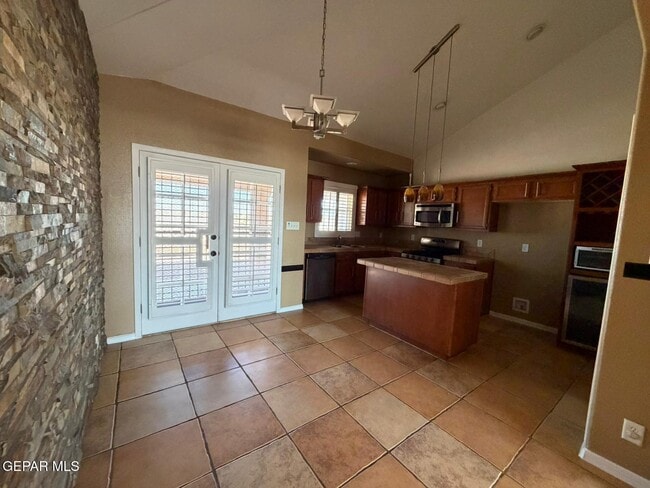 Building Photo - 12190 Via Inca Dr