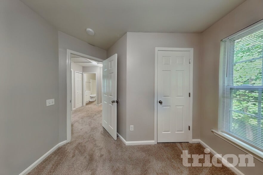 Building Photo - 1549 Rumstone Ln