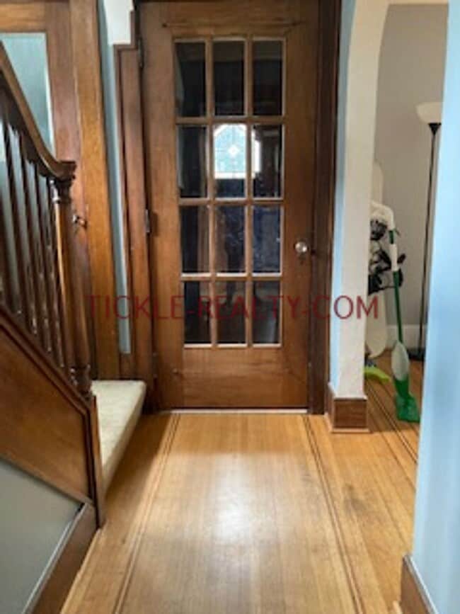 Building Photo - 3 Bed, 1.5 bath House in Laurelton Neighborhood