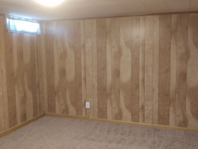 Building Photo - SW 413/415 Milan