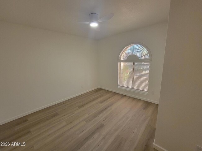 Building Photo - 6250 E Gelding Dr