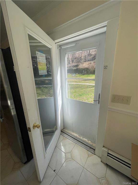 Building Photo - 8 Grove St