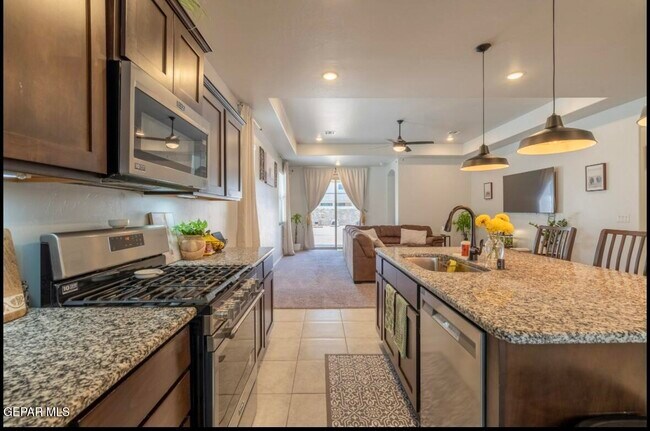 Building Photo - 1056 Summer Breeze Pl
