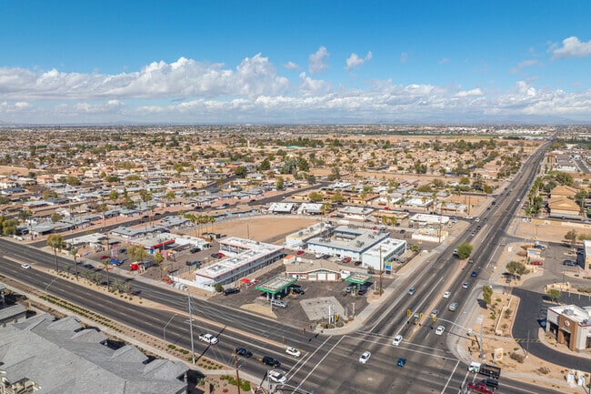 Building Photo - Glendale West