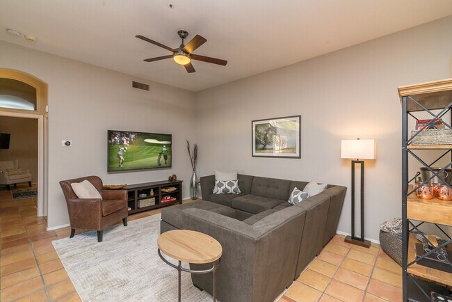 Building Photo - 9315 E Aster Dr