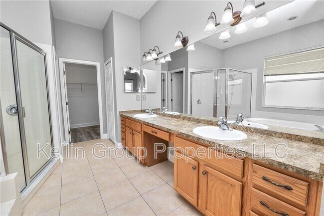 Building Photo - 30816 Pumpkin Ridge Dr