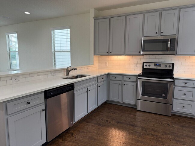 Building Photo - ** MOVE IN SUMMER 2026 ** 5-bedroom 5.5 Ba...