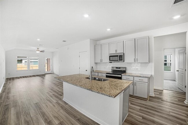 Building Photo - 412 Breccia Trl