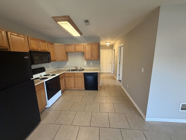 Building Photo - 2BR/1BA Duplex Home in Hallsville, MO