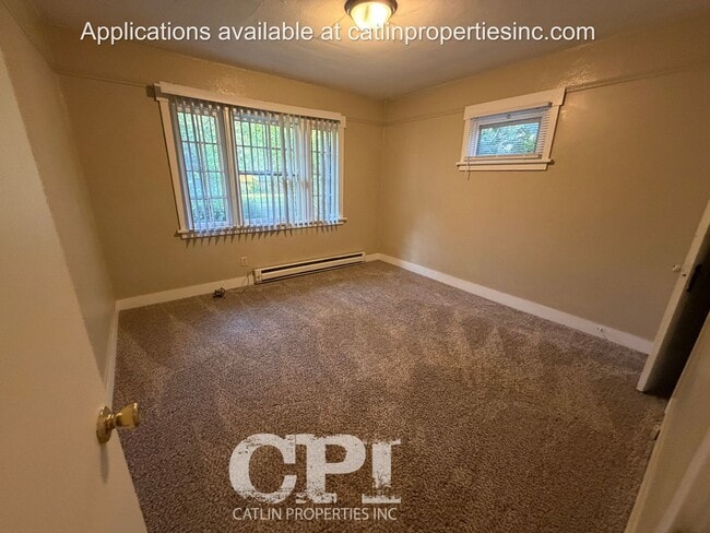 Building Photo - 466 25th Ave