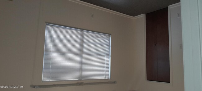 Building Photo - 4027 Everett Ave