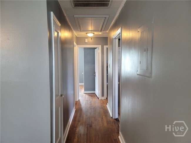 Building Photo - 237 Birchfield Dr