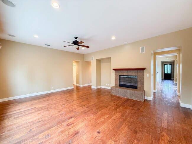 Building Photo - 342 Stanforth Ct