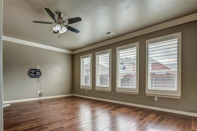 Building Photo - 916 Carlsbad Dr