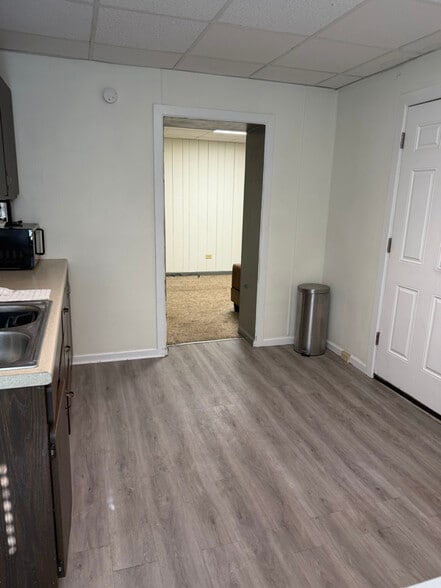 Building Photo - 516 Front St