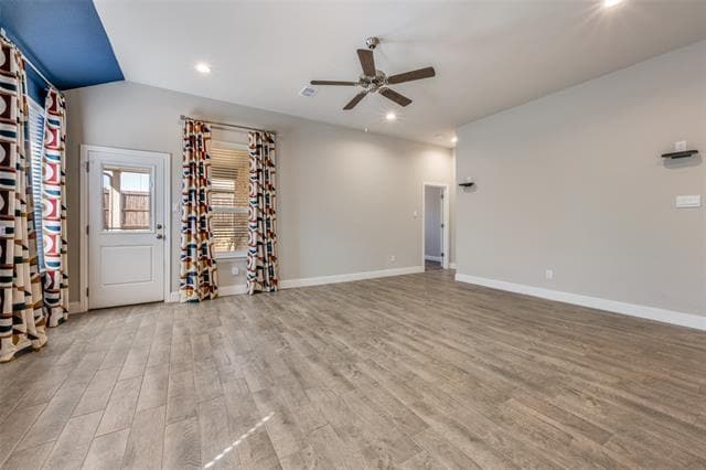 Building Photo - 2216 Toucan Dr