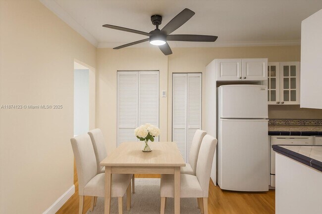 Building Photo - 45 Antilla Ave