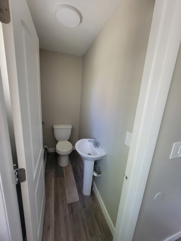 Building Photo - 310 Duane St