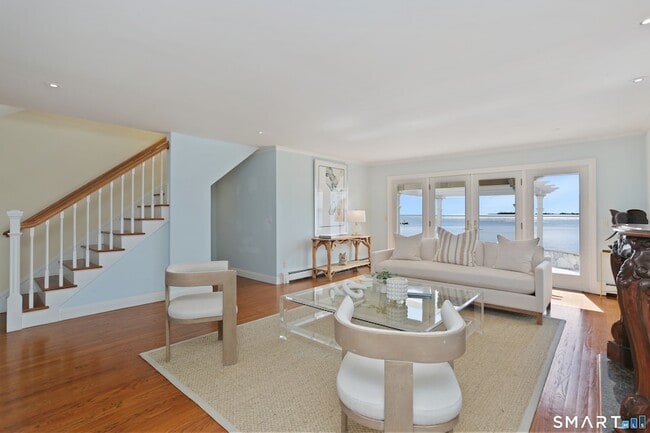 Building Photo - 34 Shorehaven Rd