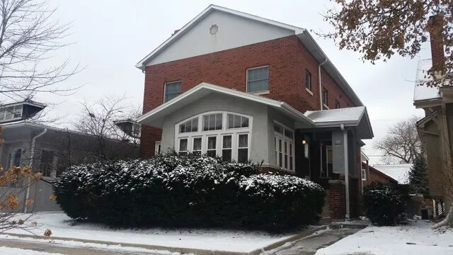 Primary Photo - 4911 N Bernard St